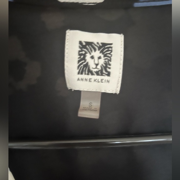 Anne Klein wrap dress - Picture 3 of 5
